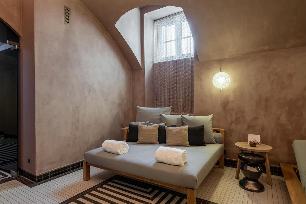 Botaniq Castle Of Tura - Small Luxury Hotels Of The World Ngoại thất bức ảnh