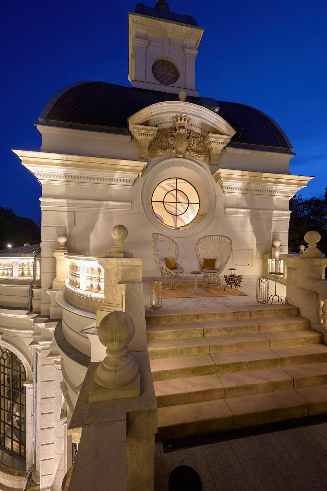 Botaniq Castle Of Tura - Small Luxury Hotels Of The World Ngoại thất bức ảnh