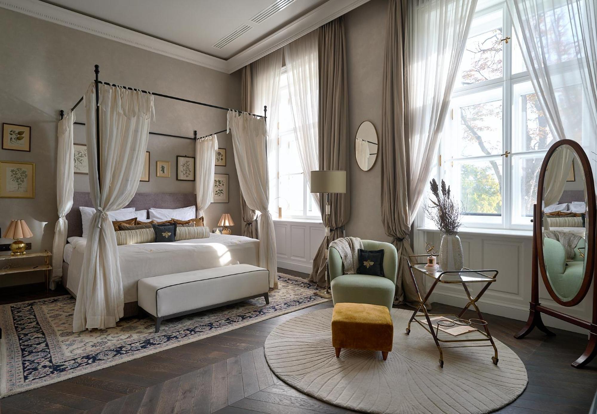 Botaniq Castle Of Tura - Small Luxury Hotels Of The World Ngoại thất bức ảnh